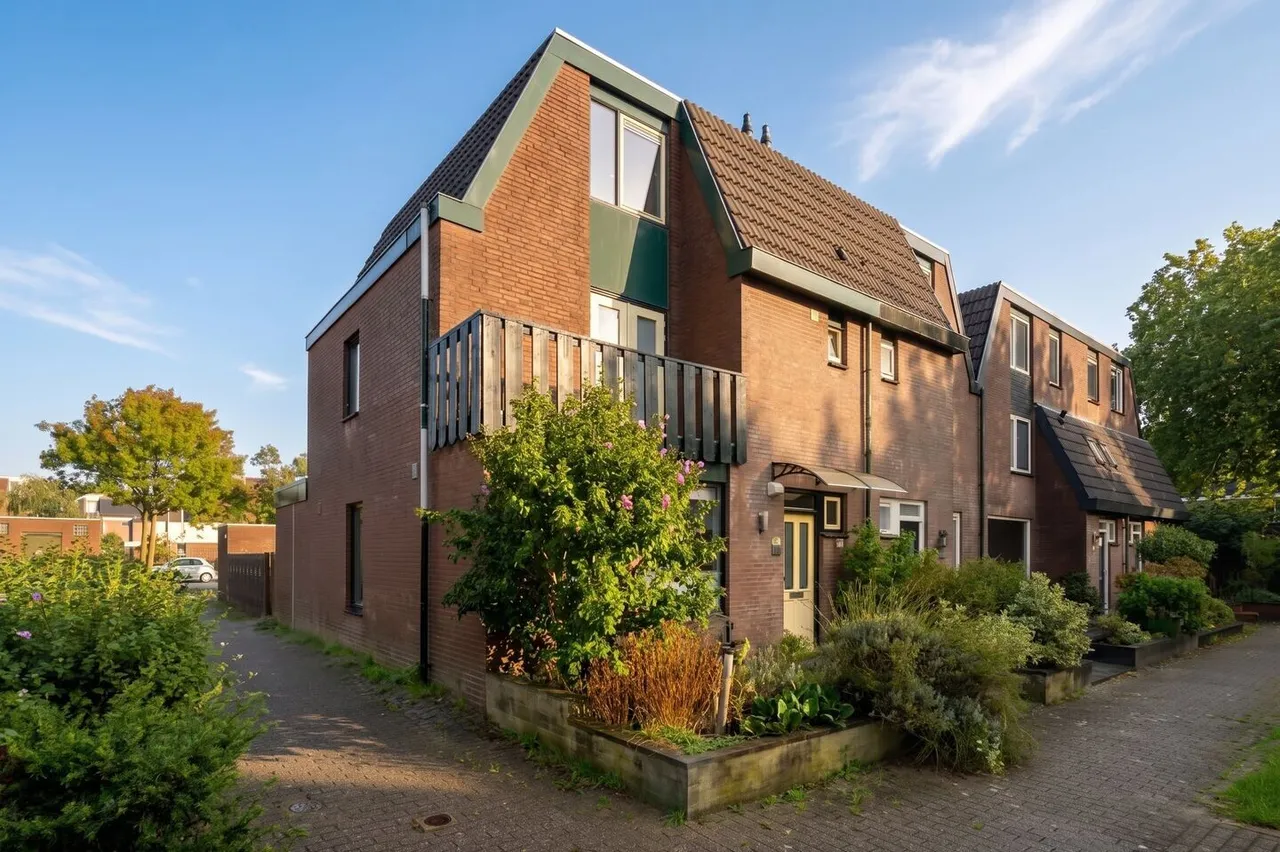 Hoekwoning te koop: Kolkgriend 96, Almere