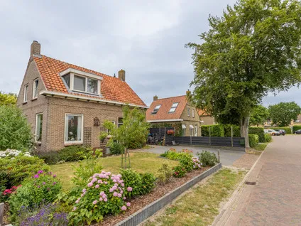 Vrijstaande woning te koop: Kolkweg 5, Nes Nes