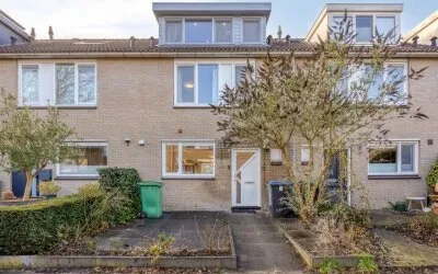 Tussenwoning te koop: Kombuis 8, Amstelveen
