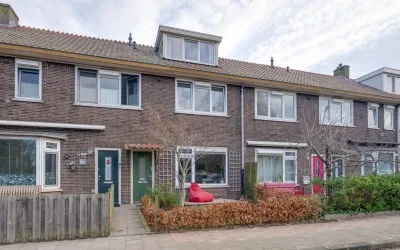 Tussenwoning te koop: Kometensingel 371, Tuindorp Oostzaan-Oost Amsterdam