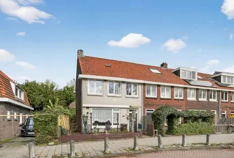 Hoekwoning te koop: Kometensingel 74, Oostzanerdijk Amsterdam