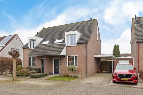 Tussenwoning te koop: Komijn 15, Dronten