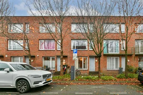 Tussenwoning te koop: Komijnstraat 41, K-buurt-Zuidoost Amsterdam