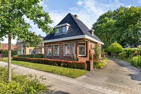 Detached house for sale: Kommisjewei 57, Nijega Nijega