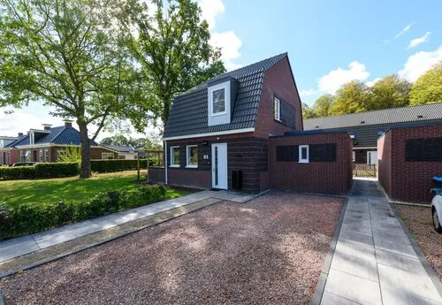 Woning te koop: Kommisjewei 93, Opeinde