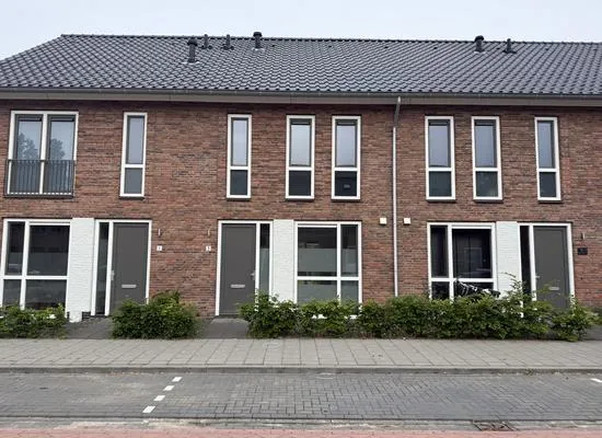Tussenwoning te huur: Kompas 3, Kanaleneiland Oosterhout