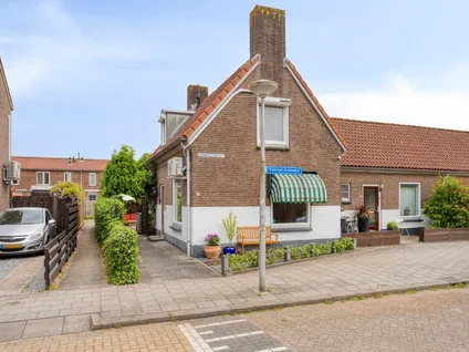 Hoekwoning te koop: Kon Emmahof 1, Esse Laag Nieuwerkerk A/D Ijssel