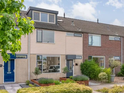 Tussenwoning te koop: Kon.Julianalaan 97, Nieuwleusen Centrum-noord Nieuwleusen