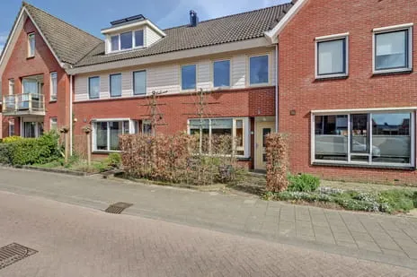 Tussenwoning te koop: Kon Julianalaan 7, Amerongen-Dorp Amerongen