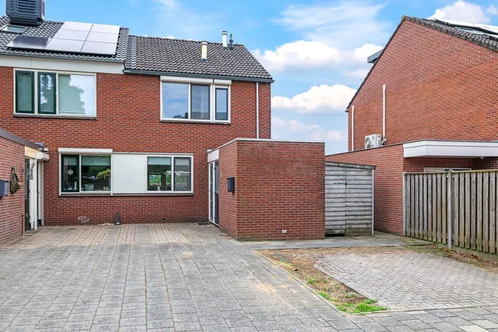 Corner house for sale: Konijnenhof 8, Silvolde Silvolde