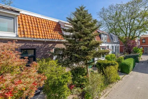Twee-onder-één-kap te koop: Konijnenpad 13C, Rosmolenbuurt West Zaandam
