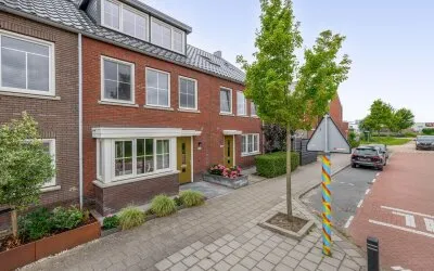 Tussenwoning te koop: Koning Willem-Alexanderlaan 140, Zevenhuizen-Zuid Zevenhuizen