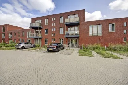 Studio te koop: Koning Willem-Alexanderplein 97, Hanzekwartier Dronten