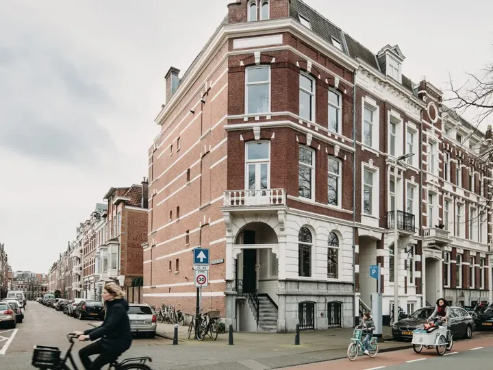 Apartment for rent: Koningin Emmakade 184, Sweelinckplein e.o. 'S-Gravenhage