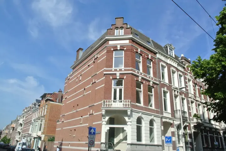 Appartement te huur: Koningin Emmakade 184B, Sweelinckplein e.o. 'S-Gravenhage