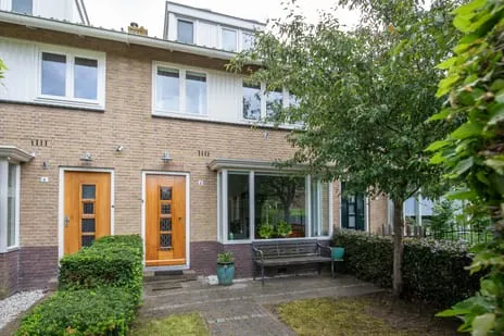 Tussenwoning te koop: Koningin Emmalaan 4, Ouderkerk aan de Amstel Ouderkerk Aan De Amstel