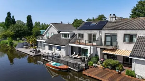 Tussenwoning te koop: Koningin Julianalaan 25, Ouderkerk aan de Amstel Ouderkerk Aan De Amstel