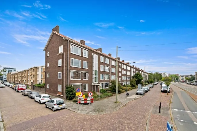 Appartement te koop: Koningin Julianalaan 83, Bovenveen midden Voorburg
