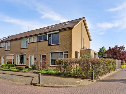 Hoekwoning te koop: Koningin Julianastraat 2, Meerkerk-Noord Meerkerk