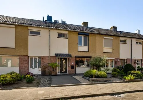 Tussenwoning te koop: Koningin Julianastraat 7, Kern Grathem Grathem
