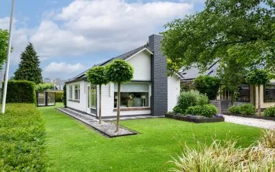 Vrijstaande woning te koop: Koningin Julianaweg 5, Oranjewoud Heerenveen