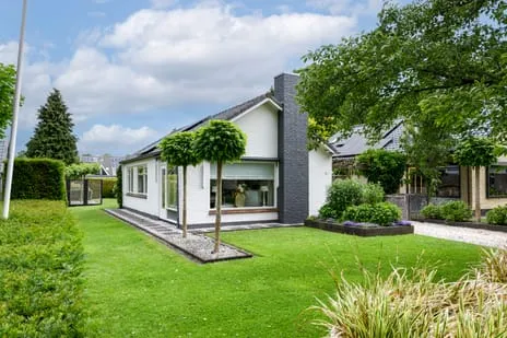 Vrijstaande woning te koop: Koningin Julianaweg 5, Oranjewoud Heerenveen