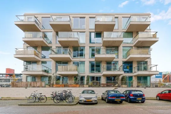Apartment for rent: Koningin Wilhelminaplein 1056, Koningin Wilhelminaplein Amsterdam