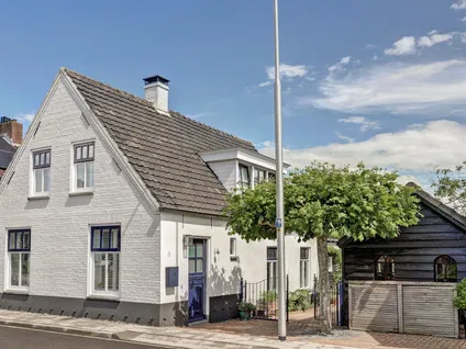 Vrijstaande woning te koop: Koningin Wilhelminastraat 16, Hedel Hedel