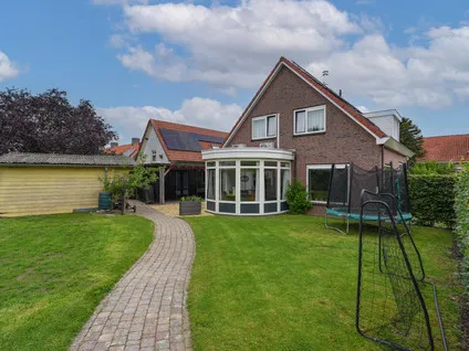 Vrijstaande woning te koop: Koningin Wilhelminastraat 2, Ooij Ooij