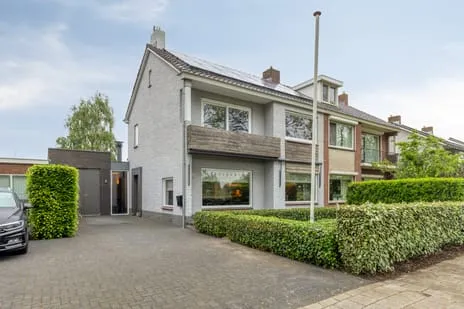 Twee-onder-één-kap te koop: Koningin Wilhelminastraat 25, Kloetinge Kloetinge (Gem. Goes)