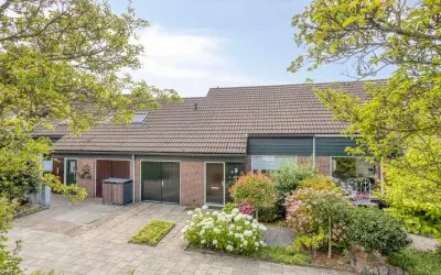 Tussenwoning te koop: Koningin Wilhelminastraat 32, Verzetstrijdersbuurt Heemskerk