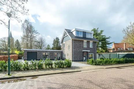 Vrijstaande woning te koop: Koningin Wilhelminaweg 14, Oude Dorp Houten