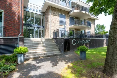 Appartement te koop: Koningin Wilhelminaweg 77, Oude Dorp Houten