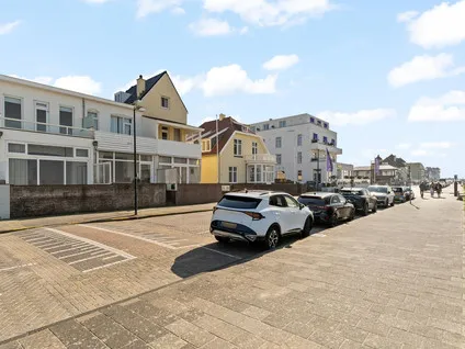 Tussenwoning te koop: Koningin Astrid Boulevard 42, De Zuid Noordwijk
