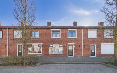 Tussenwoning te koop: Koningin Julianastraat 22, Hoofdplaat Hoofdplaat