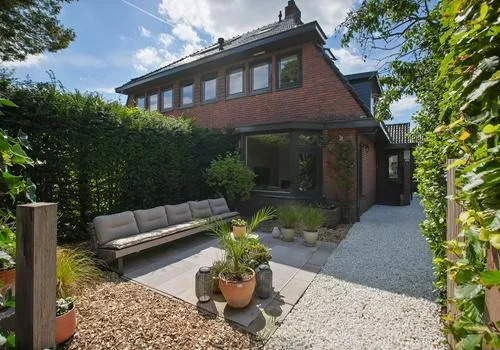 Koopwoning: Koningin Julianastraat 5 in Huizen - €595.000 - 96m²