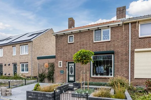 Hoekwoning te koop: Koningin Julianastraat 6, Sint-Maartensdijk Sint-Maartensdijk