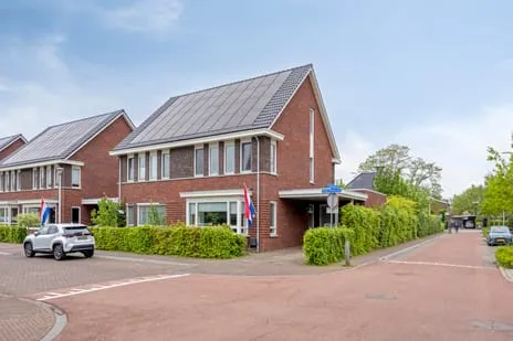 Hoekwoning te koop: Koningin Máximastraat 2, Veerallee Zwolle