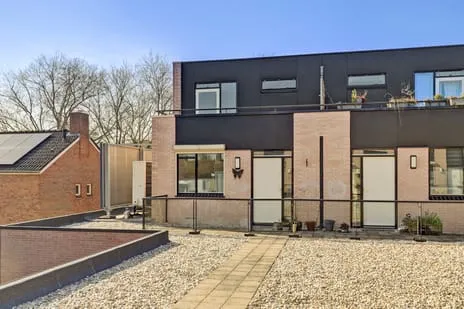 Tussenwoning te koop: Koningin Wilhelminalaan 89, Haarwijk West Gorinchem