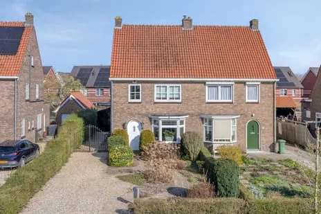 Twee-onder-één-kap te koop: Koningin Wilhelminaweg 41, Zaltbommel Vergt en omgeving Zaltbommel