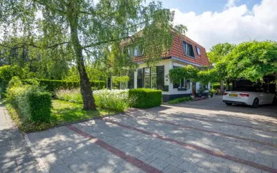 Vrijstaande woning te koop: Koninginnelaan 12, Voorthuizen