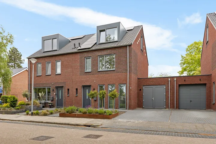 Tussenwoning te koop: Koninginnelaan 15, Tjamsweer Appingedam