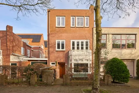 Tussenwoning te koop: Koninginnelaan 81, Leeuwendaal Rijswijk (Zh)