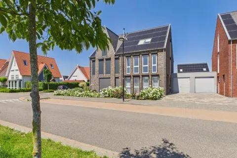 Tussenwoning te koop: Koninginnepage 29, Othene Terneuzen