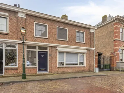 Twee-onder-één-kap te koop: Koninginnestraat 20, IJzendijke Ijzendijke