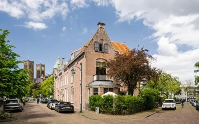 Hoekwoning te koop: Koninginneweg 58, Koninginnebuurt Haarlem
