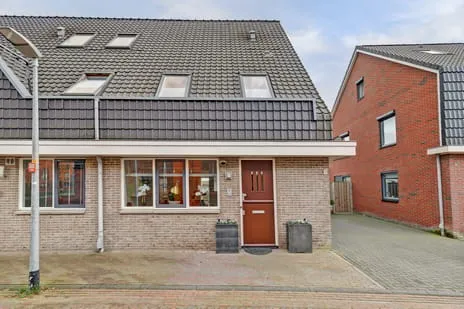 Hoekwoning te koop: Koningskampstraat 5, Groot Holthuizen Zevenaar