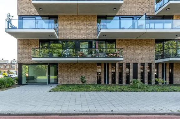 Apartment for rent: Koningslaan 90G, Het Lage Land Rotterdam