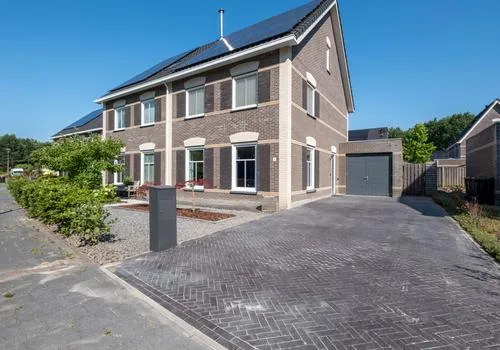 Twee-onder-één-kap te koop: Koningsmantel 4, Park Diepstroeten Assen
