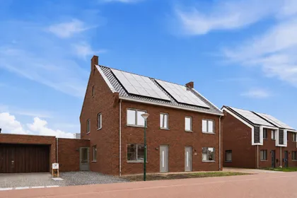 Semi-detached for sale: Koningsspil 46, Rijkevoort Centrum Rijkevoort